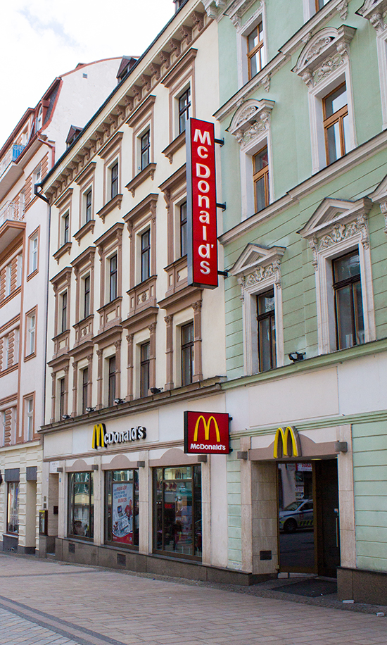 Das McDonald’s-Restaurant in Karlovy Vary (Masaryka)