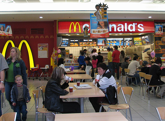 Das McDonald’s-Restaurant in Plzeň (Tesco)